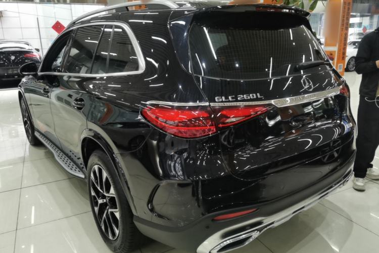 Mercedes-Benz GLC 260 L 2023 — 4