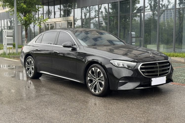 Mercedes-Benz E 300 L 2026 — 3