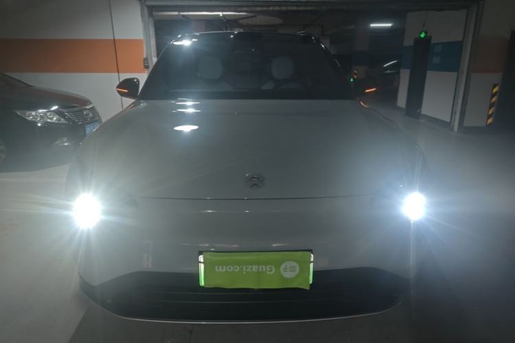 NIO ES6 2024 — 2