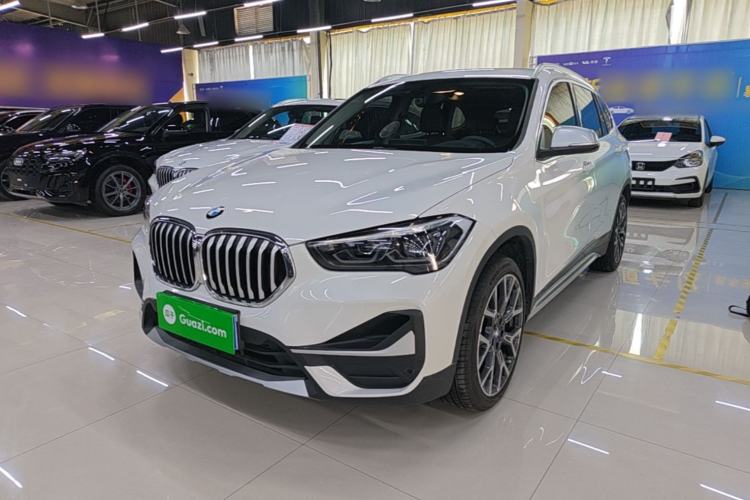 BMW X1 2021 — фото 1