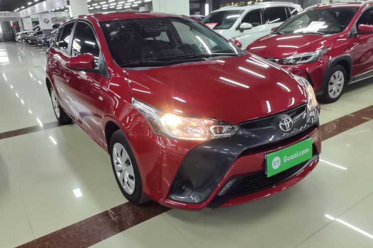 Toyota Yaris 2022 — фото 3