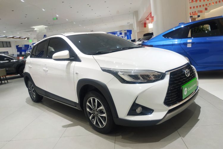 Toyota YARiS L 2022 — фото 3