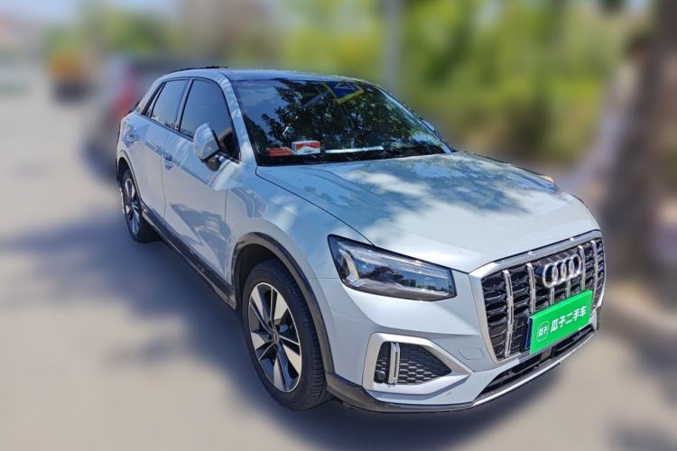 Audi Q2L 2022 — 3