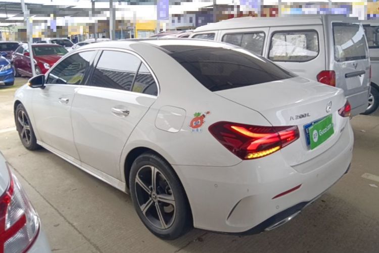 Mercedes-Benz A 200 L 2022 — фото 4