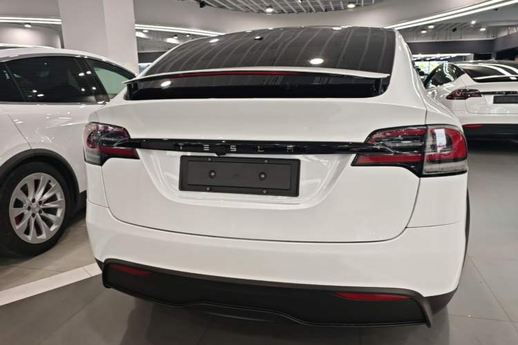 Tesla Model X 2023 — 5