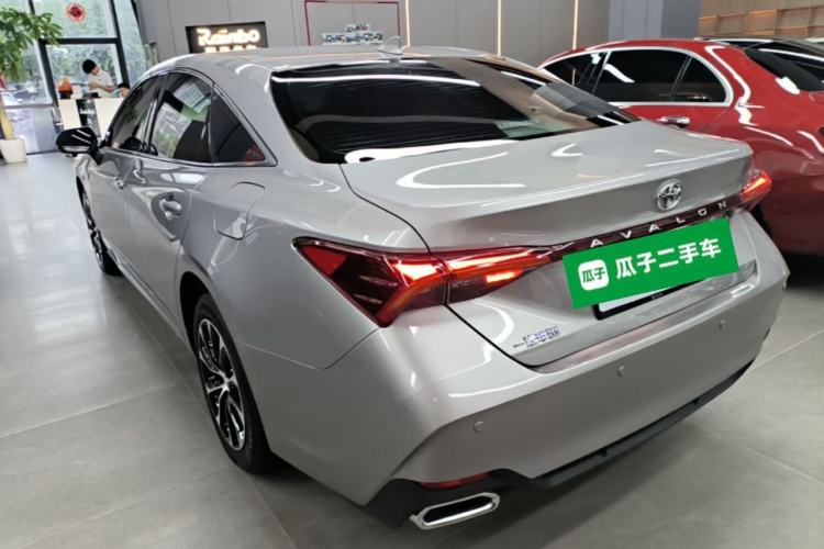 Toyota Avalon 2022 — 4