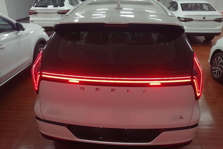 Geely FX11 2025 — 5