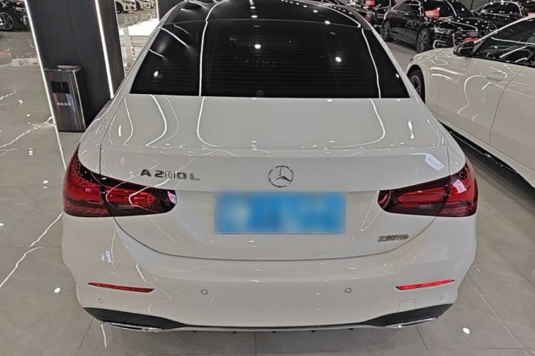 Mercedes-Benz A 200 L 2023 — фото 5