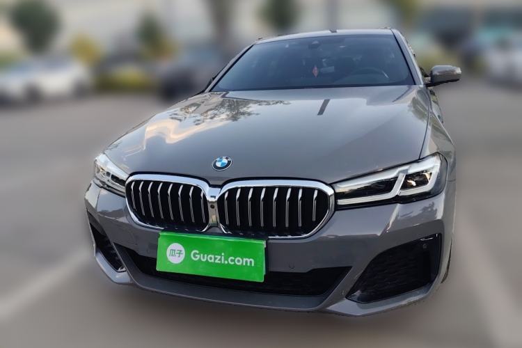 BMW 540i 2022 — 2