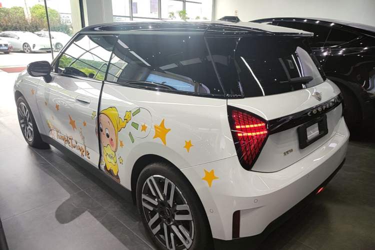 MINI Cooper 2025 — 4