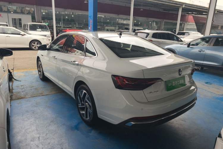 Volkswagen Sagitar 2025 — 4