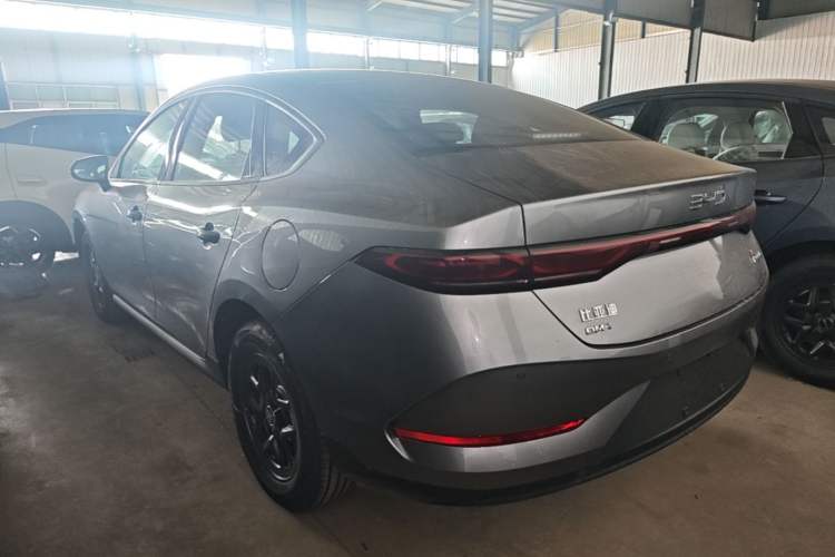 BYD Qin Plus 2025 — фото 4