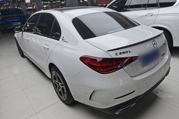 Mercedes-Benz C 260 L 2025 — 4
