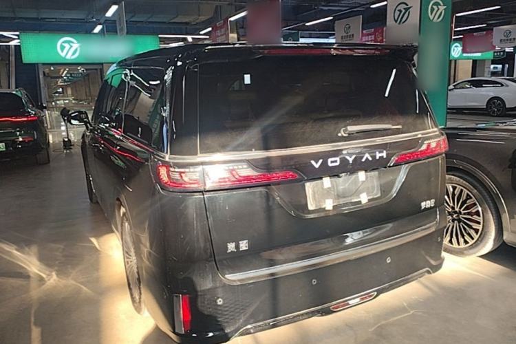 Voyah Dream 2025 — 4