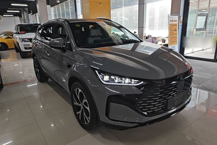 BYD Tang 2025 — 3