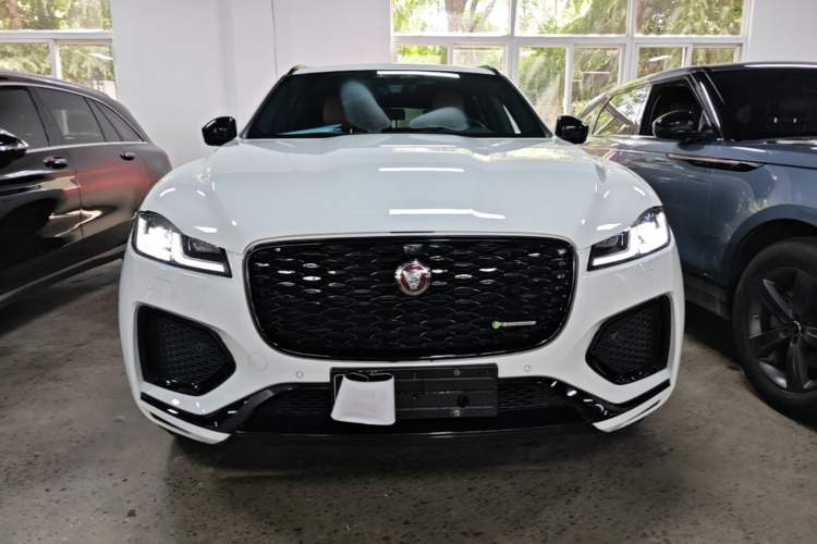 Jaguar f pace 2023 — фото 2
