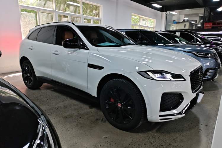 Jaguar f pace 2023 — фото 3
