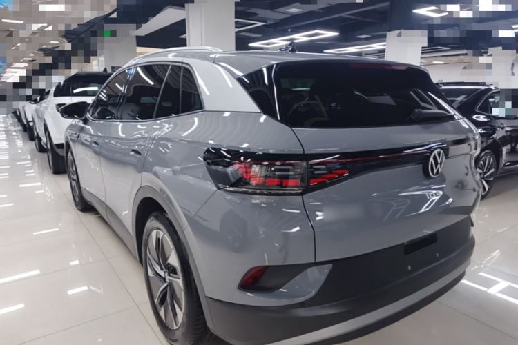 Volkswagen ID.4 CROZZ 2024 — 4