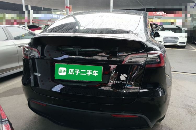 Tesla Model Y 2021 — 5