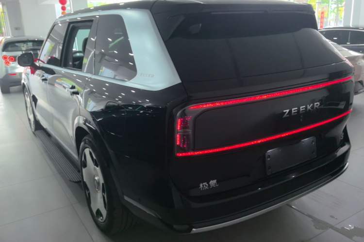 Zeekr 9X 2025 — 4