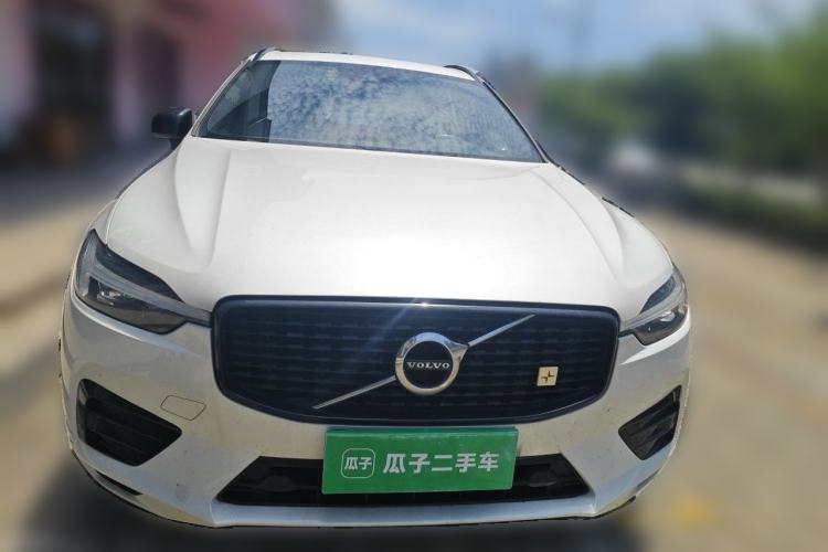 Volvo XC60 2021 — 2