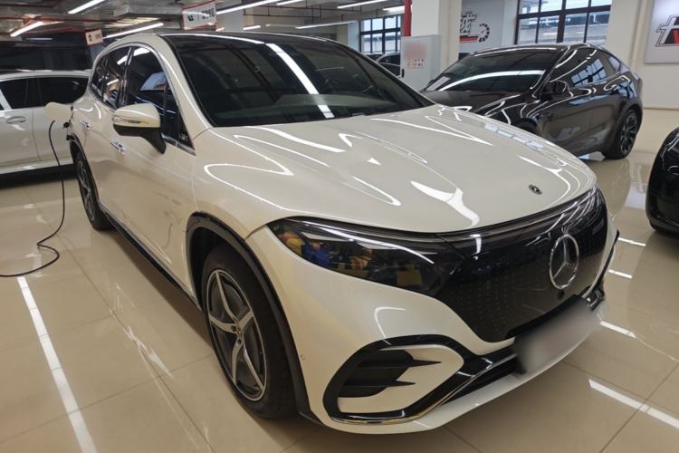 Mercedes-Benz EQS SUV 2023 — 3