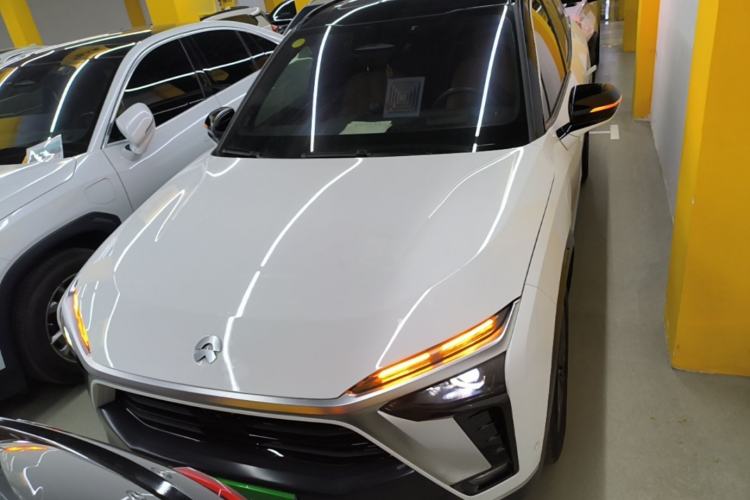 NIO ES8 2020 — 2