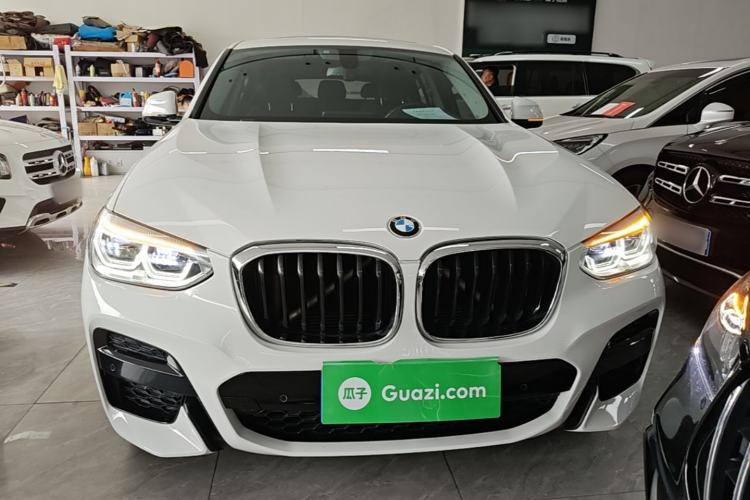 BMW X4 2021 — 2