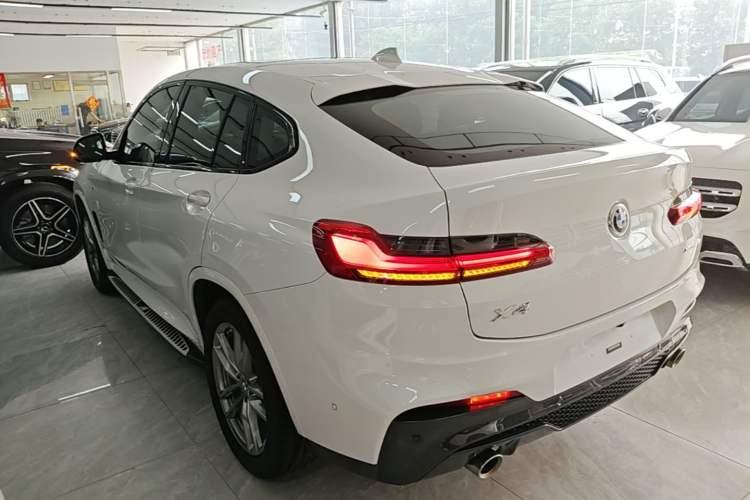 BMW X4 2021 — 4