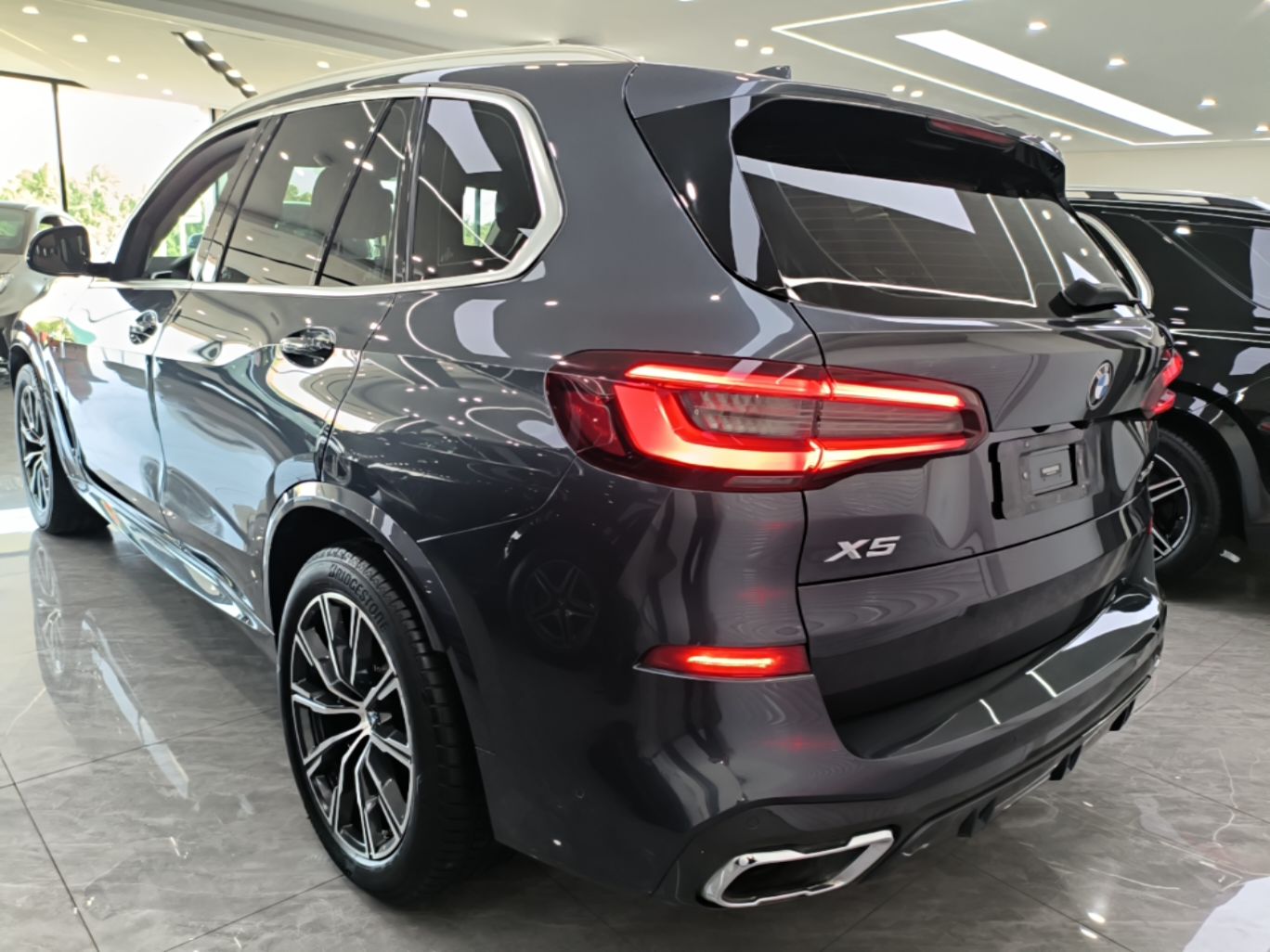 BMW x5 2021 — фото 4