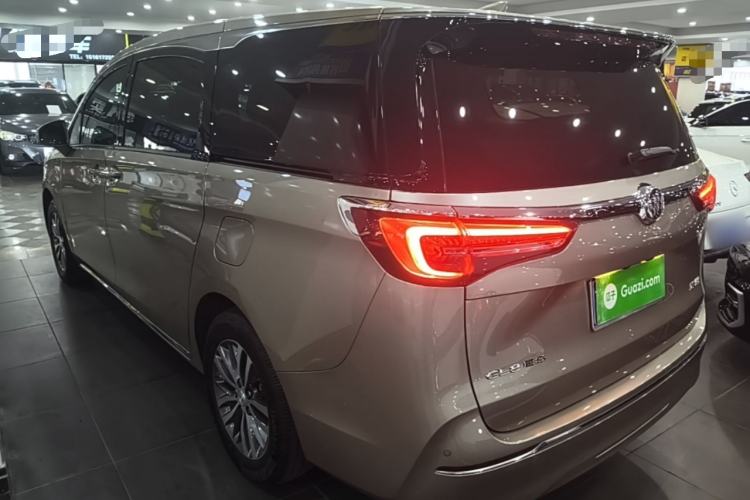 Buick GL8 2023 — 4