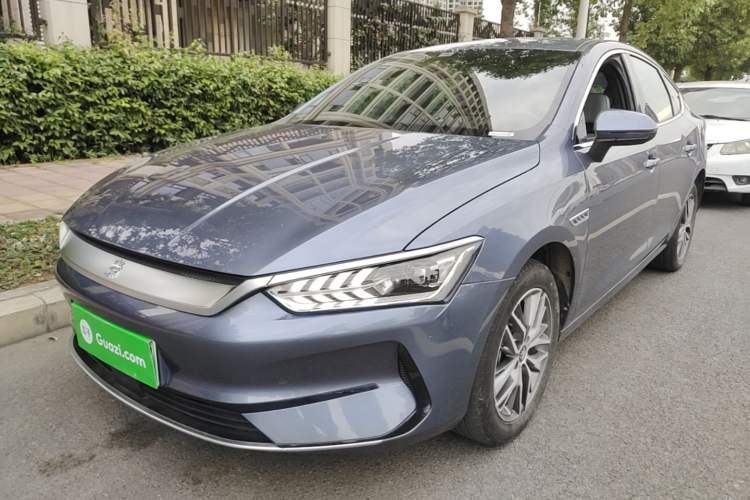 BYD Qin PLUS 2024 — фото 1