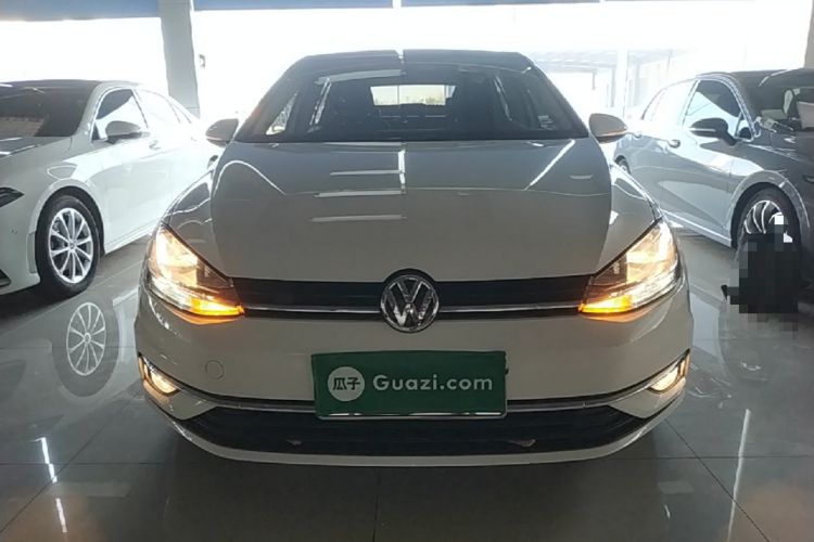 Volkswagen Golf 2020 — 2