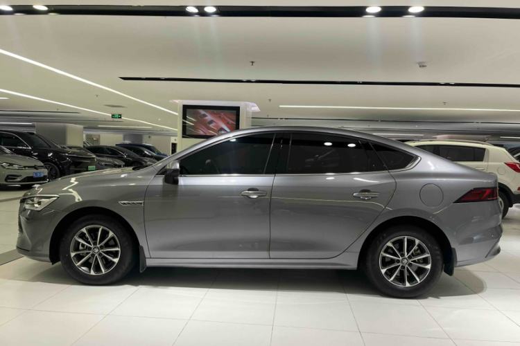 BYD Qin PLUS 2024 — 2