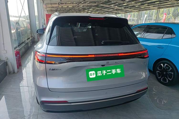Geely Xingjian 7 2025 — 5