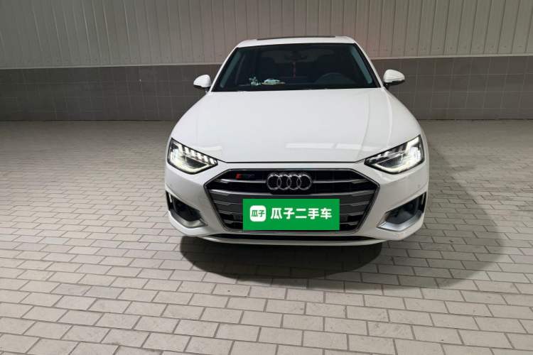 Audi A4L 2020 — 2