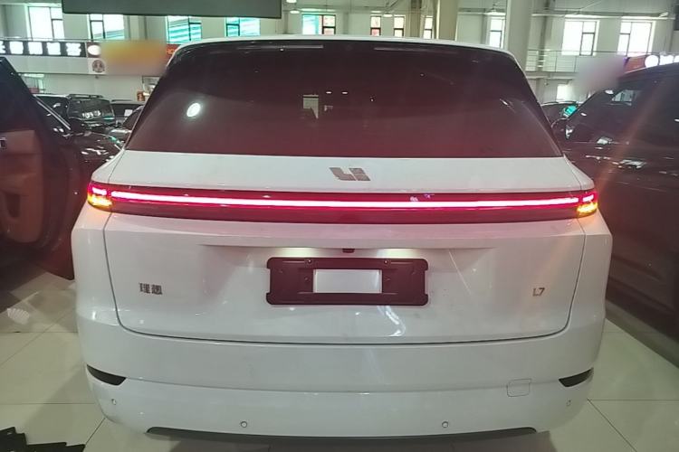 Li Auto L7 2024 — 5