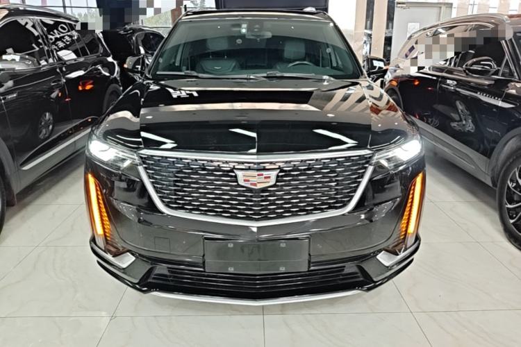 Cadillac XT6 2022 — фото 2