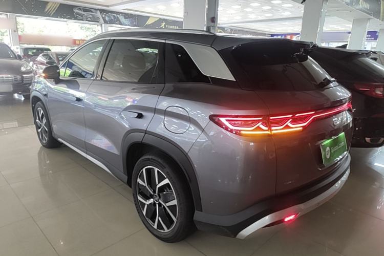 BYD Song L DM-i 2025 — 4