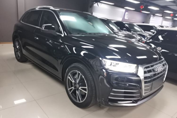 Audi Q5L 2020 — 3