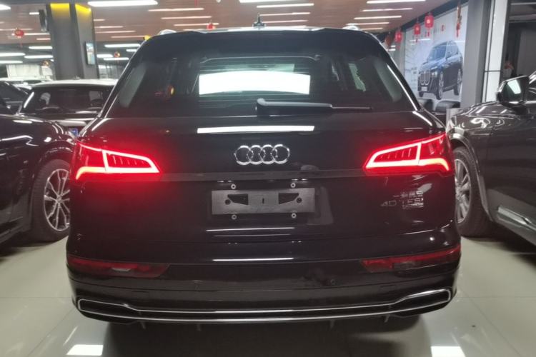 Audi Q5L 2020 — 5