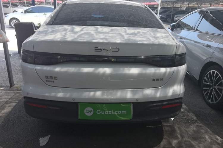 BYD Seal 05 DM-i 2025 — фото 5