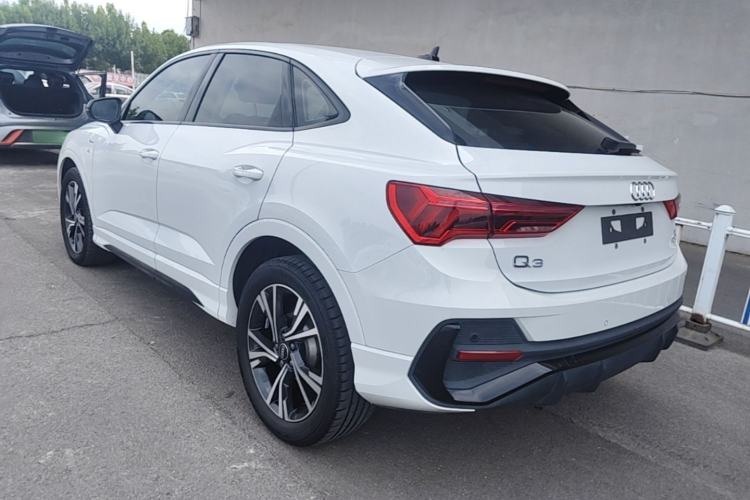 Audi Q3 Sportback 2022 — фото 4