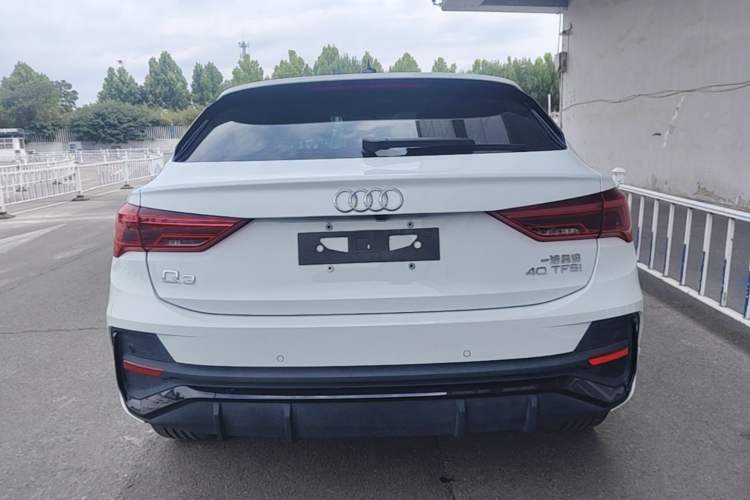 Audi Q3 Sportback 2022 — фото 5