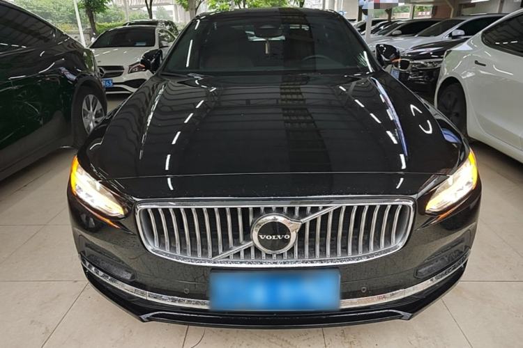 Volvo S90 2023 — 2