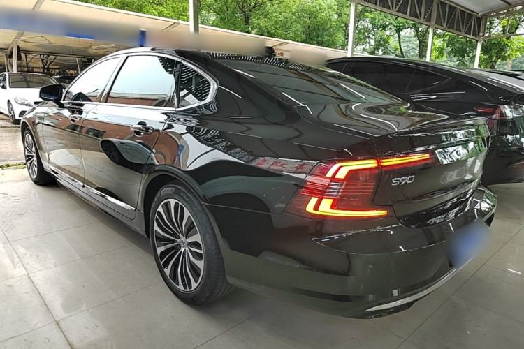 Volvo S90 2023 — 4