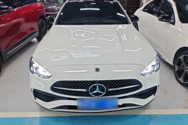 Mercedes-Benz C 260 L 2024 — 2
