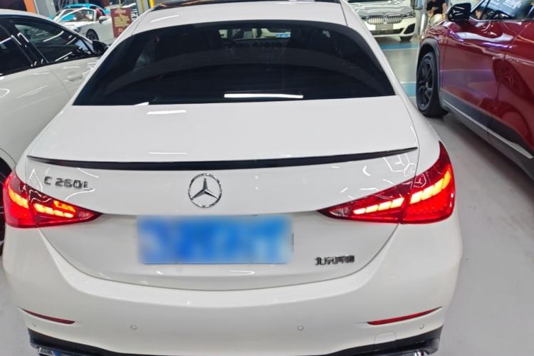 Mercedes-Benz C 260 L 2024 — 5