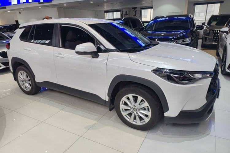 Toyota Corolla Cross 2024 — 3
