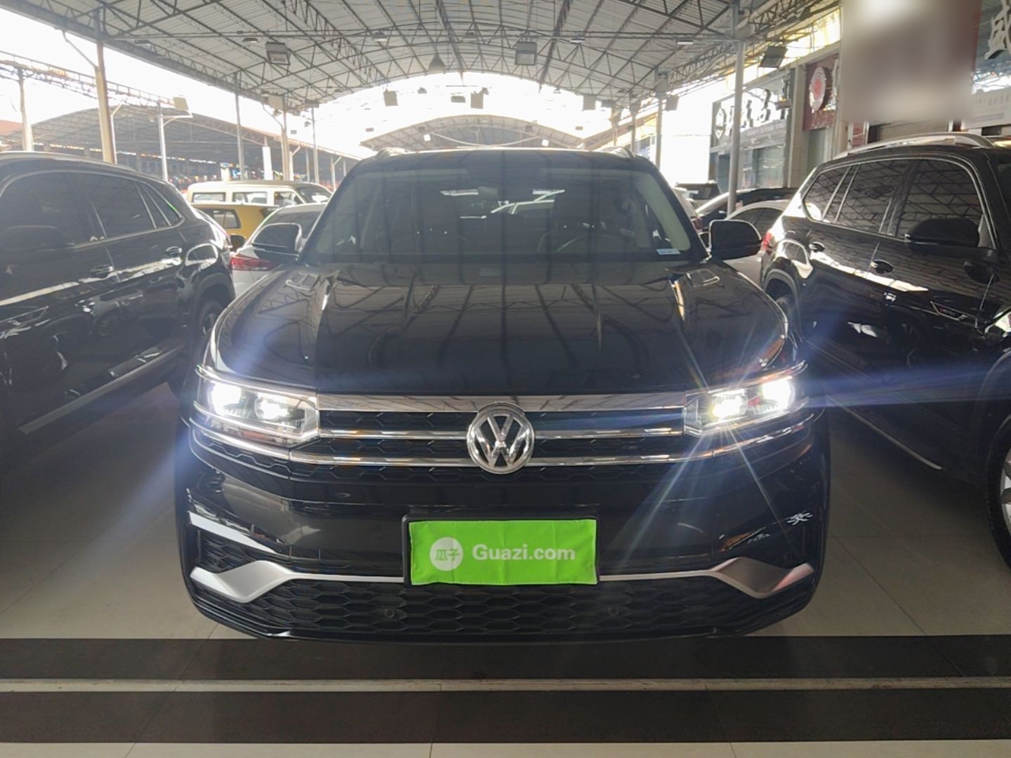 Volkswagen teramont x 2020 — фото 2
